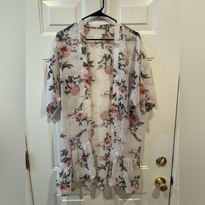 Charlotte Russe Floral Print Kimono